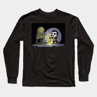 Lil Poe vs Cthulu Long Sleeve T-Shirt